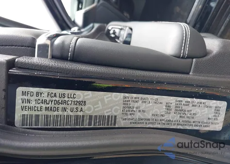 2024 Jeep Grand Cherokee 4Xe Overland из США, поврежденный, VIN 1C4RJYD64RC712928